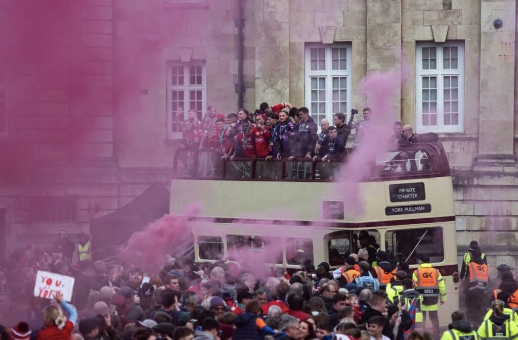 Bus Parade
York City
Promotion